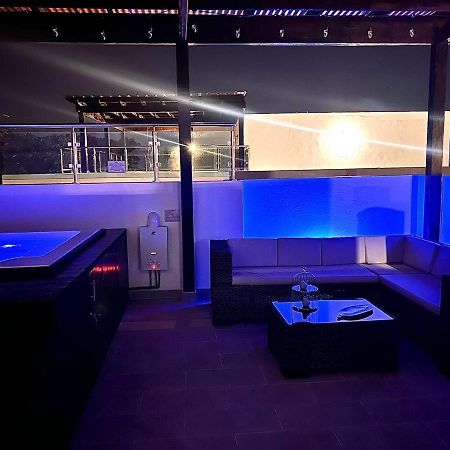 Outstanding Pent House W/Jacuzzi Apartamento Santiago De Los Caballeros Exterior foto